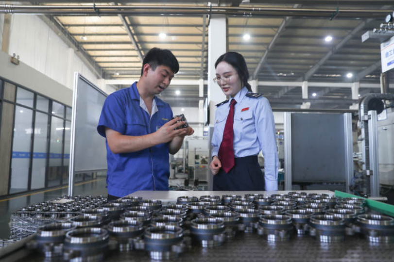 小轴承转出大制造 新昌税务助推轴承产业智能化